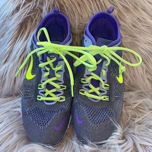 Nike Free Fit Athletic Shoes | size 9